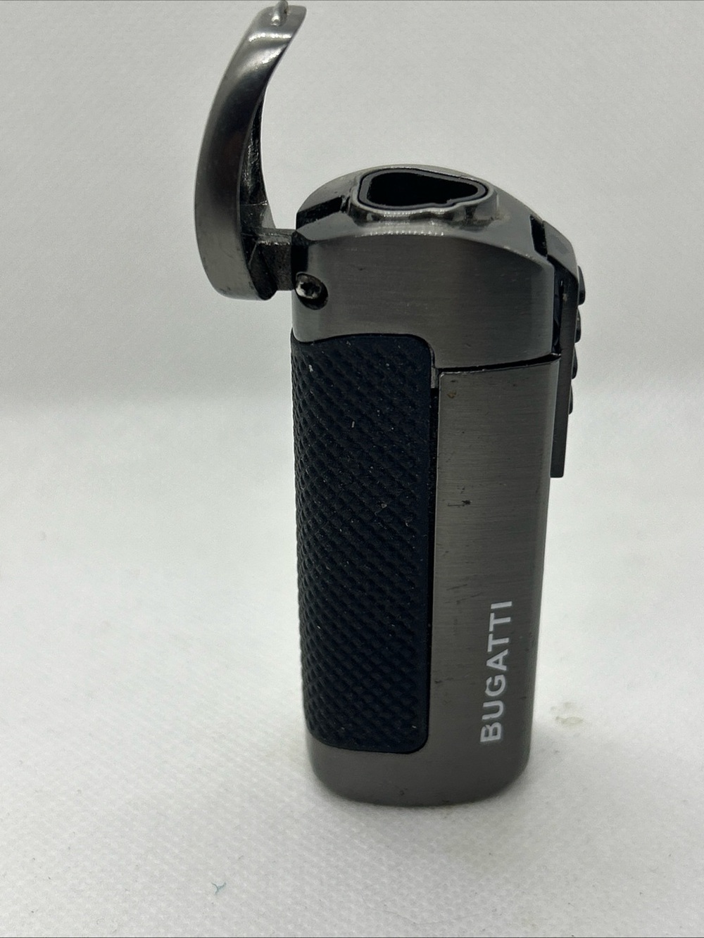 Bugatti Black and Gunmetal cigar TRIPLE Torch Lighter punch Rare Y2K gift